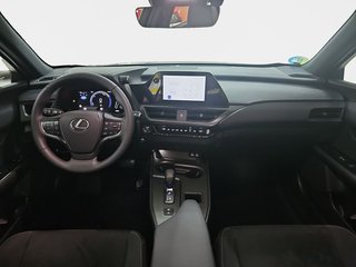 Lexus UX 2.0 300h UX Plus