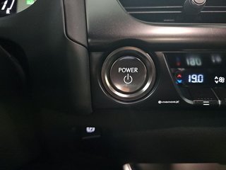 Lexus UX 2.0 300h UX Plus