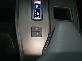 Lexus UX 2.0 300h UX Plus