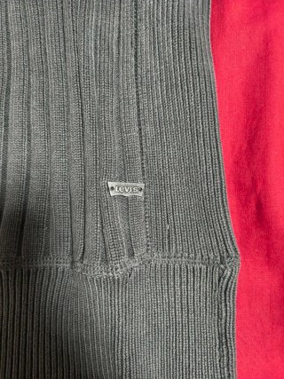 Chaqueta Levi's gris con cremallera