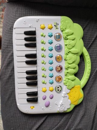 Piano infantil musical con animales