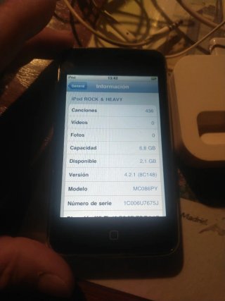 IPOD TOUCH 2da Generación Plata