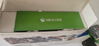Xbox One S 1TB + 2 Juegos