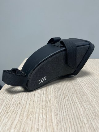 Bolsa sillín DPV Essential 0.8L Negra