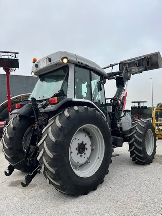 Tractor Lamborghini R5 130 con pala
