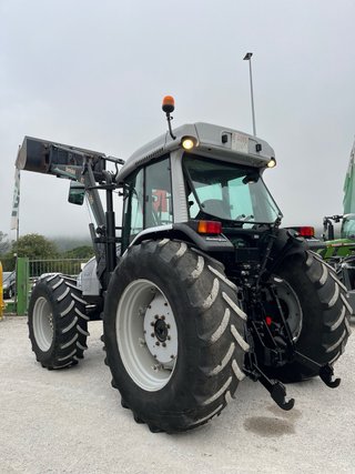 Tractor Lamborghini R5 130 con pala
