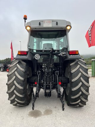 Tractor Lamborghini R5 130 con pala