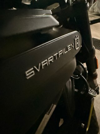 Moto Husqvarna Svartpilen 125 2022
