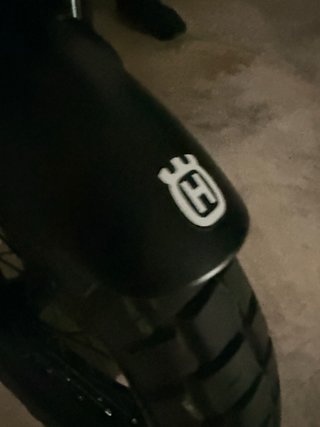 Moto Husqvarna Svartpilen 125 2022