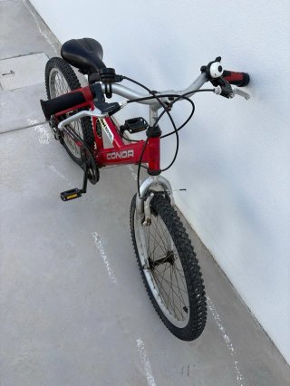 Bicicleta Conor 20" Roja