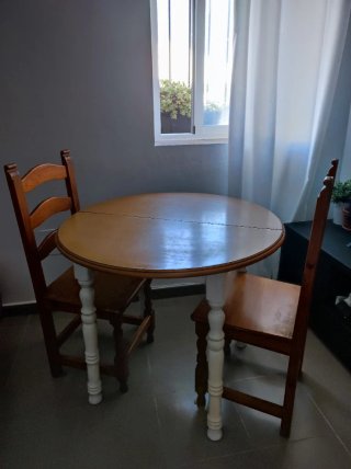 Mesa y 2 Sillas Comedor Madera