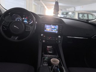 Jaguar F-Pace 2017