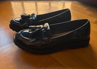 Mocasines charol Marypaz con flecos