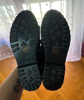 Mocasines charol Marypaz con flecos