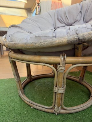 Sillón exterior ratán y tela beige/gris