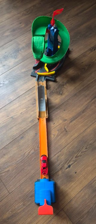 Pista Hot Wheels Cobra Infernal