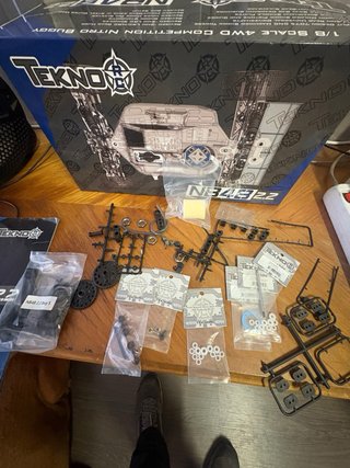 Tekno NB48 2.2 Nitro Buggy