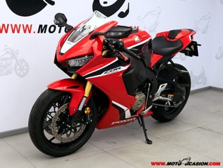 HONDA CBR 1000 RR FIREBLADE