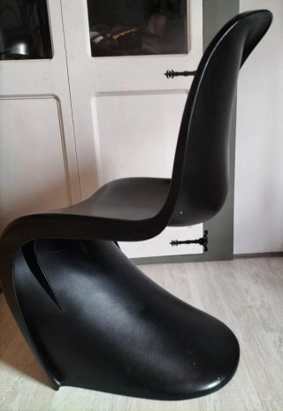 Silla estilo Panton Negra Plástico