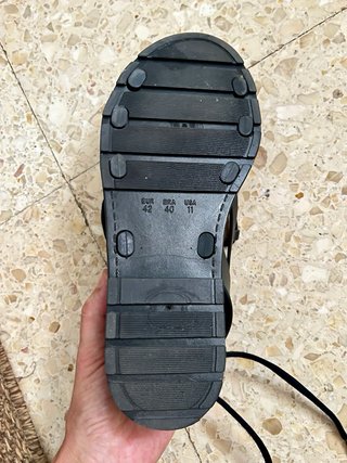 Sandalias gladiador negras con cuerdas