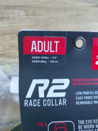 EVS R2 Race Collar Protector Cuello ADULTO