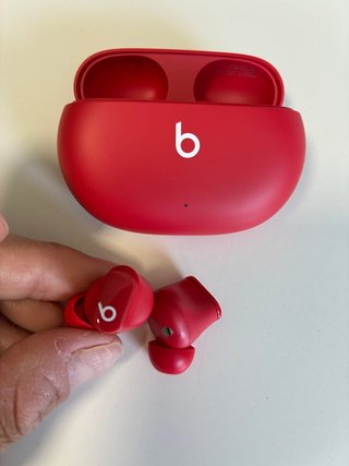 Beats Studio Buds Rossi