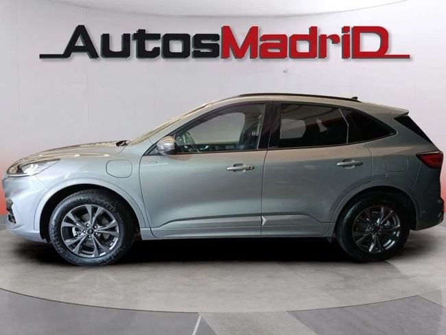 Ford Kuga 2022, foto 3