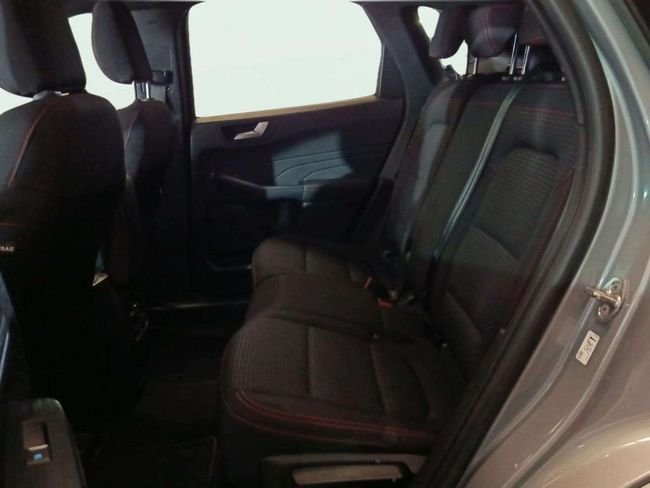 Ford Kuga 2022, foto 10