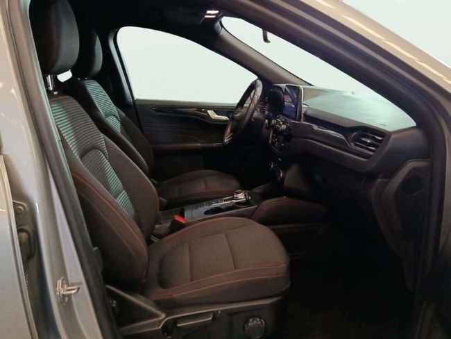 Ford Kuga 2022, foto 12