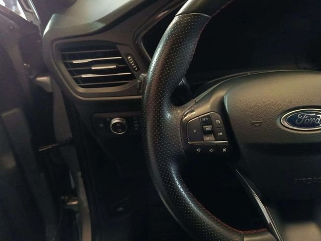 Ford Kuga 2022, foto 15