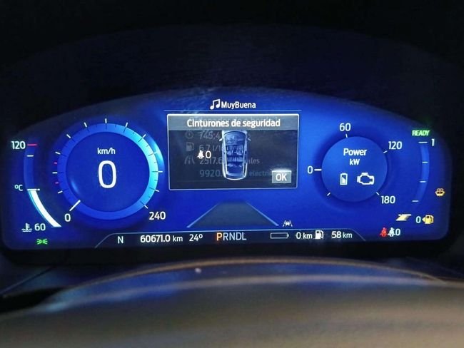Ford Kuga 2022, foto 18