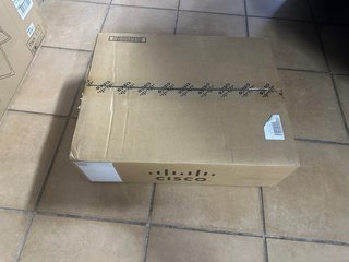 Switch Cisco C9200L-24T-4X-E