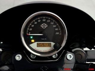 HARLEY-DAVIDSON STREET 750 -A2-