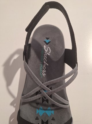 Sandalias  mujer Skechers T-40 Nuevas + Mochila