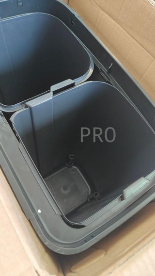 Cubo de basura con patas 2 x 30L