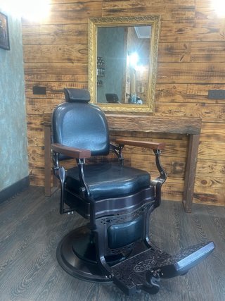 Silla barbero mueble y espejo