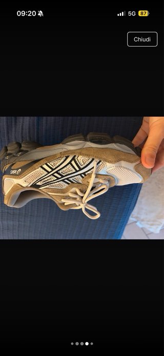 Scarpe da ginnastica Asics beige e bianche e nere