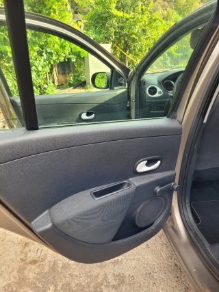 Renault Clio 1.5 dCi 75 CV – Muy cuidado – ITV