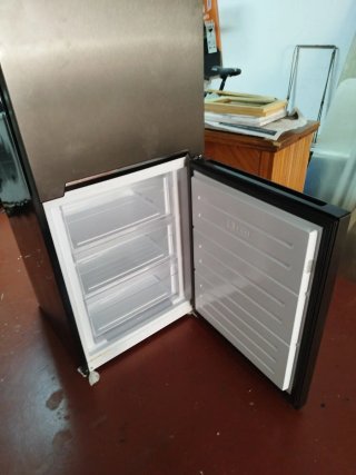 Frigorífico Combi Valberg sin compresor