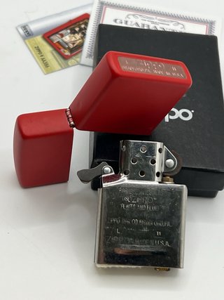 Zippo Rosso Opaco 2011 Scatola Design Vintage Ufficiale