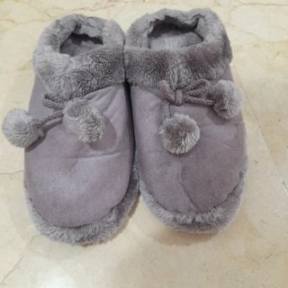 Lote 2+1 zapatillas de estar por casa