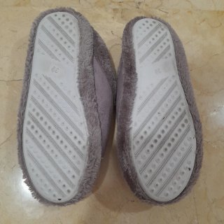 Lote 2+1 zapatillas de estar por casa