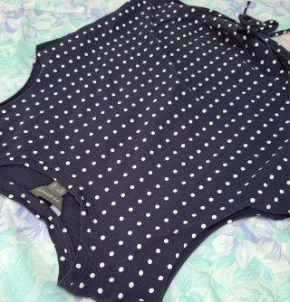 Camiseta mujer T-M Primark azul marino estampada