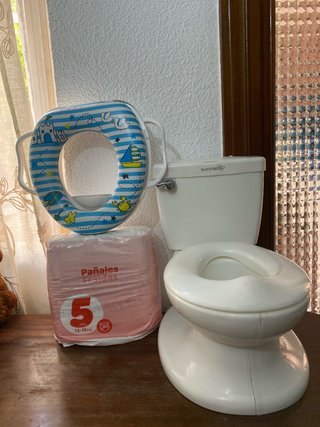 Lote: orinal water sin musical, Adaptador y Pañal