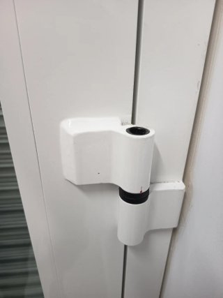 Puerta aluminio reforzado