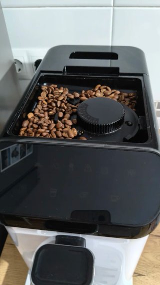 Cafetera Cecotec Superautomática Cremmaet Macchia