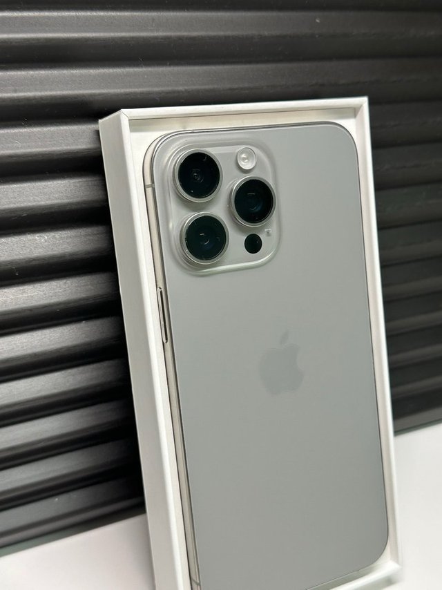 iPhone 15 Pro Max 256GB Gris