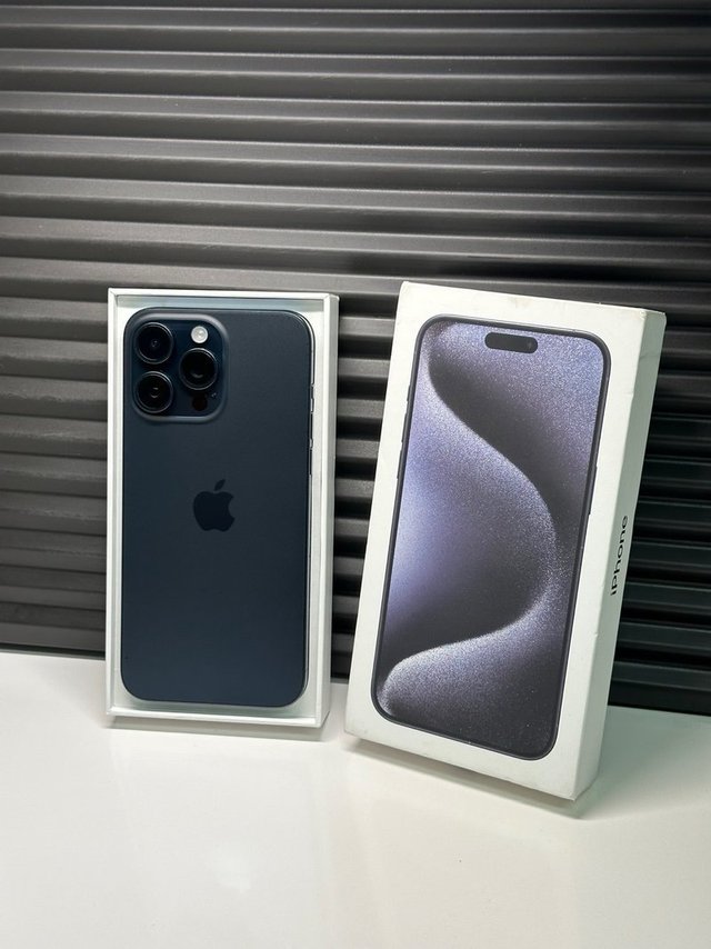 iPhone 15 Pro Max 512 Azul Marino