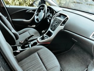 Opel Astra 2011