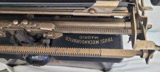 Máquina de escribir Royal 10